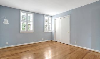 4725 31ST St S, Arlington, VA 22206