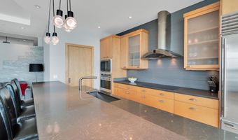 350 S Hamilton St 901, Madison, WI 53703