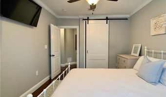 18 Sylvan St, Newport, RI 02840
