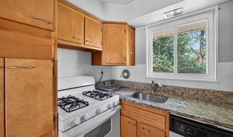 3303 17TH St N, Arlington, VA 22201