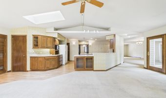 404 Hyden Dr, Alcester, SD 57001
