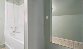 5110 DUVALL Dr, Bethesda, MD 20816