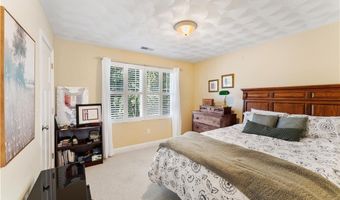 132 Julian Rd, Warwick, RI 02889