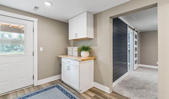 6235 US Highway 69, Ames, IA 50010