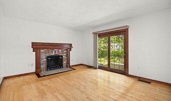 30 Seabreeze Dr, Bourne, MA 02532