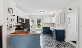 12 Cherry St, Bath, ME 04530