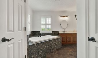 3046 Hawthorne St, Athens, TN 37303