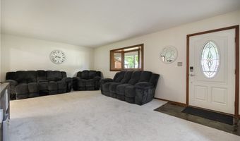 13795 Overcrest St NE, Alliance, OH 44601