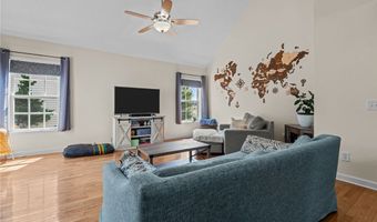 110 Lightwater Dr, Aberdeen, NC 28315