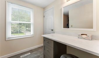 3827 Nautilus Trl, Aurora, OH 44202
