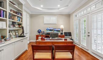 5114 WESSLING Ln, Bethesda, MD 20814
