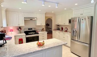 33 MaryAnn Dr, Exeter, RI 02822
