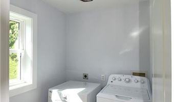 32 J H Dwyer Dr, Middletown, RI 02842