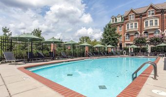 1857 POTOMAC GREENS Dr, Alexandria, VA 22314