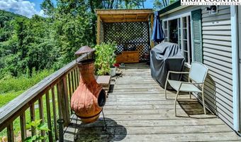 461 Reuben Wooten Rd, Banner Elk, NC 28604