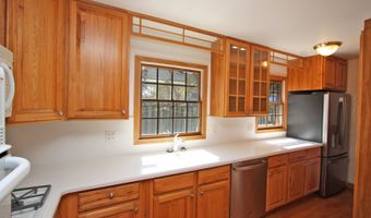 2405 E Miner St, Arlington Heights, IL 60004