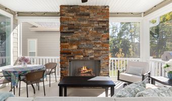 144 COWBIRD St, Lake Frederick, VA 22630