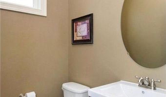 359 Riverside Cir, Anoka, MN 55303
