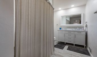 630 Sierra Dr SE, Albuquerque, NM 87108