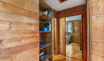 1048 Cottage Rd, Averill, VT 05903