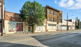 6105 Vine St, Cincinnati, OH 45216