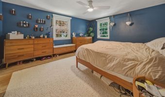 32 Fox Den Rd, Avon, CT 06001
