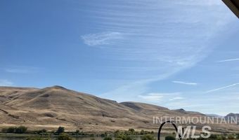 18 Snake River Rd, Asotin, WA 99402