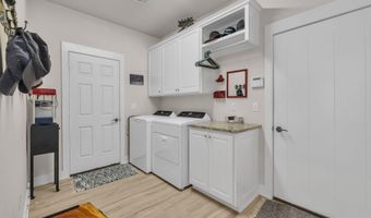 33389 S Coves Dr, Afton, OK 74331
