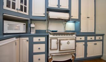 90 Taylor Ln, Alderson, WV 24910