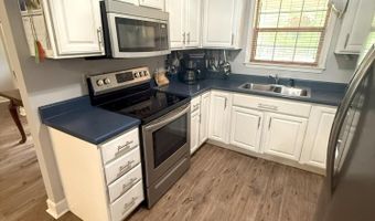 60015 Stagecoach Dr, Amory, MS 38821