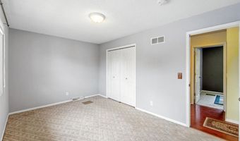 1213 S 14th St, Adel, IA 50003