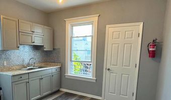 93 W 52ND St, Bayonne, NJ 07002