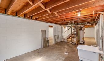 2215 Albany St, Beech Grove, IN 46107