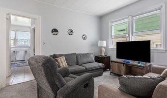 81 W 3RD St, Bayonne, NJ 07002