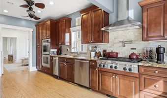 314 Ocean Ave, Amityville, NY 11701