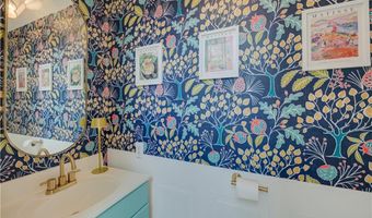 220 Narragansett Ave, Barrington, RI 02806