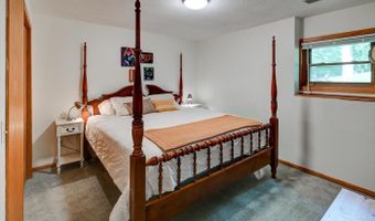2877 Glacier Valley Rd, Fitchburg, WI 53711