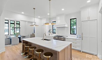 2425 Lola Ave, Charlotte, NC 28205