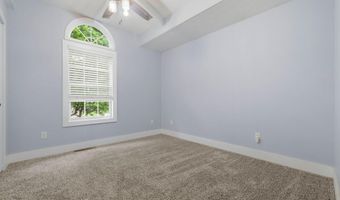 1019 Daniels St, Aurora, MO 65605