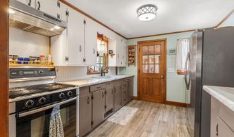 653 Gore Rd, Alfred, ME 04002