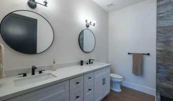 337 N COLORADO St 100, Chandler, AZ 85225