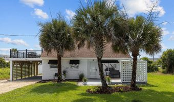 125 Pelican Dr, Atlantic Beach, NC 28512
