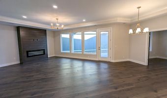 727 E Lexington Ln, Andover, KS 67002