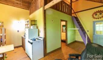 329 N Fork Rd, Barnardsville, NC 28709