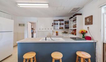 311 4Th St E, Riverside, IA 52327