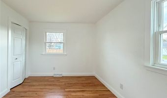 8 Burmont Ct, Utica, NY 13502