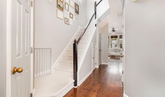 507 Village Loop Dr, Apex, NC 27502