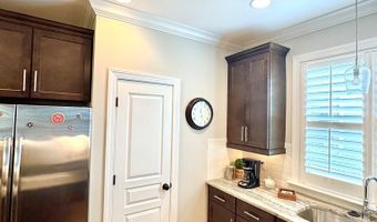 737 Queens Way, Auburn, AL 36830