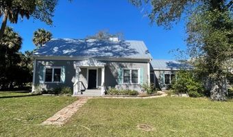 123 Ave C, Apalachicola, FL 32320