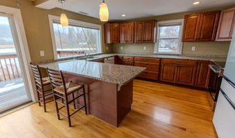 135 Middlesex Ave, Chester, CT 06412